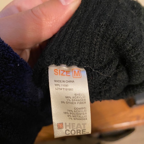 Men’s Heat Core Touchscreen Compatible Gloves (Two Pairs Included) - Picture 4 of 6